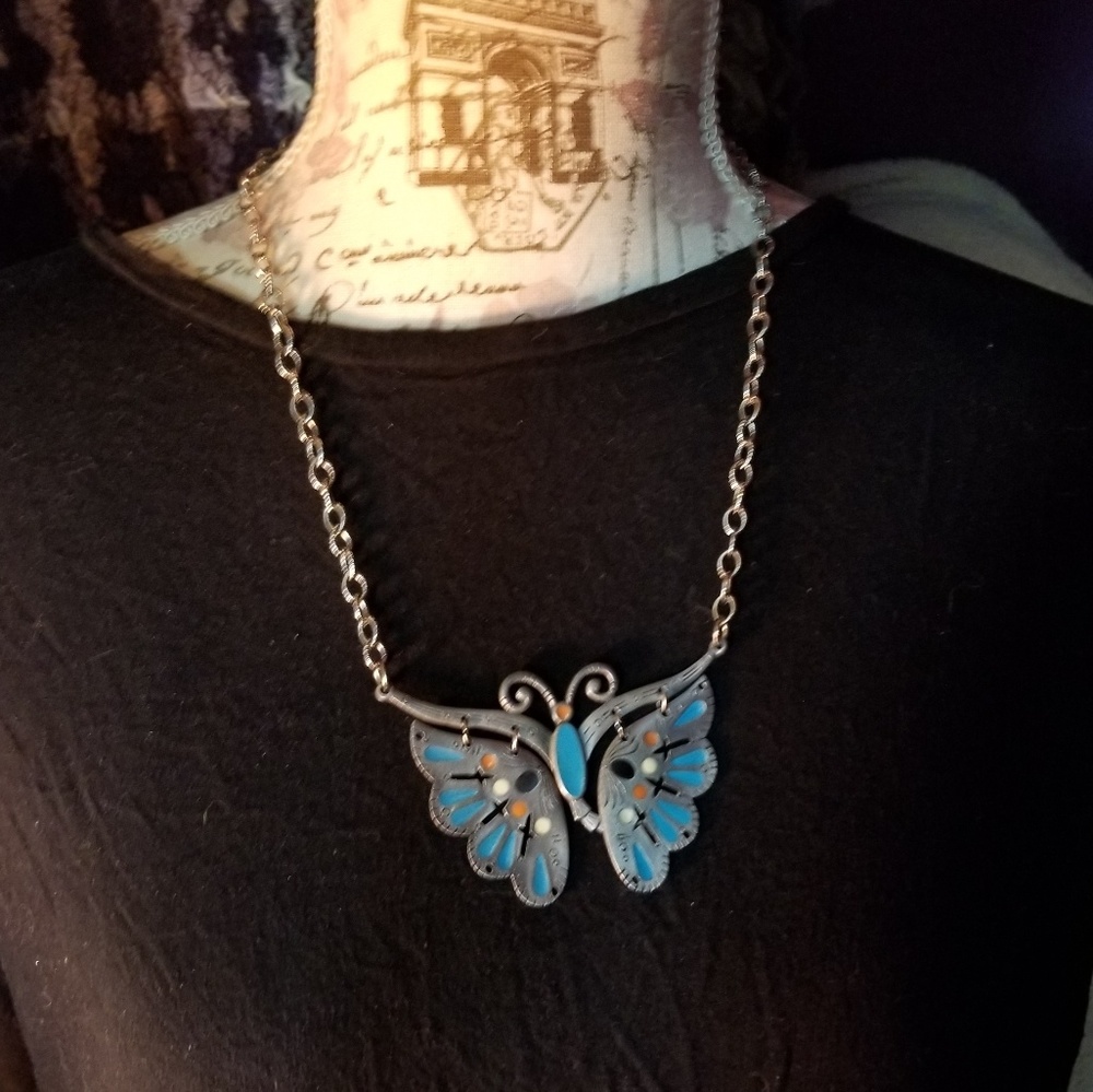 💖Amazing💖 Vintage Butterfly Necklace - Picture 8 of 8
